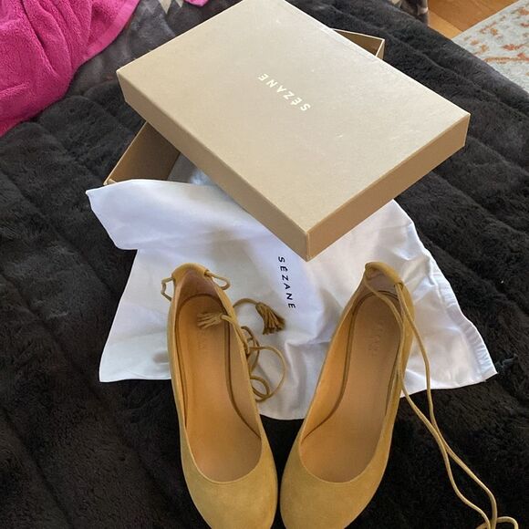Sezane Valentina babies in curry.Size 36 - www.joarbit.com Sezane Valentina babies in curry.  Size 36